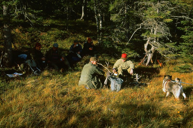 220_31.jpg - Godvær, elgjakt, Indre Venna Egjaktlag og kaffekok på Vakkermyra