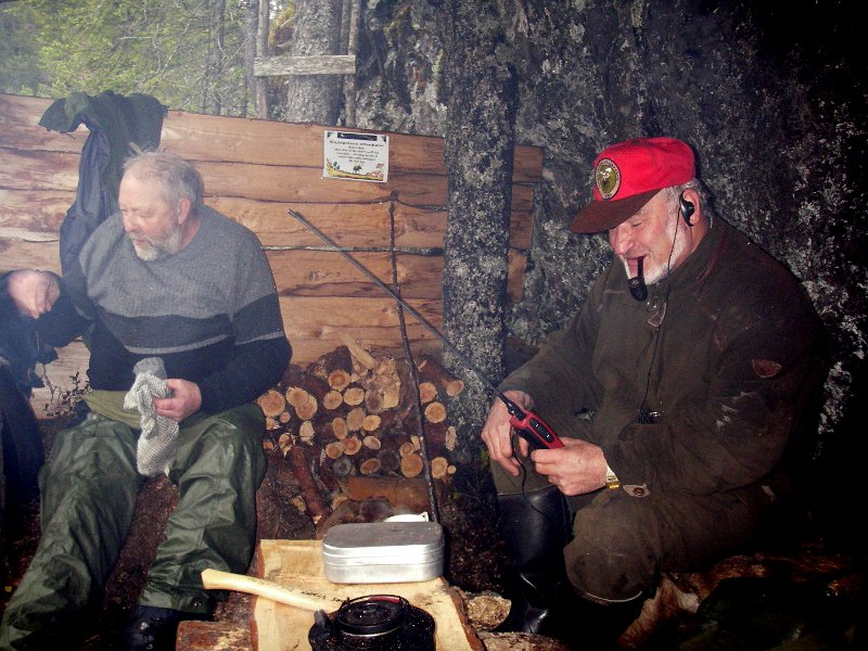 IMGP1038.JPG - Her er det kaffekok i gapahuken på Kattjønnmyra