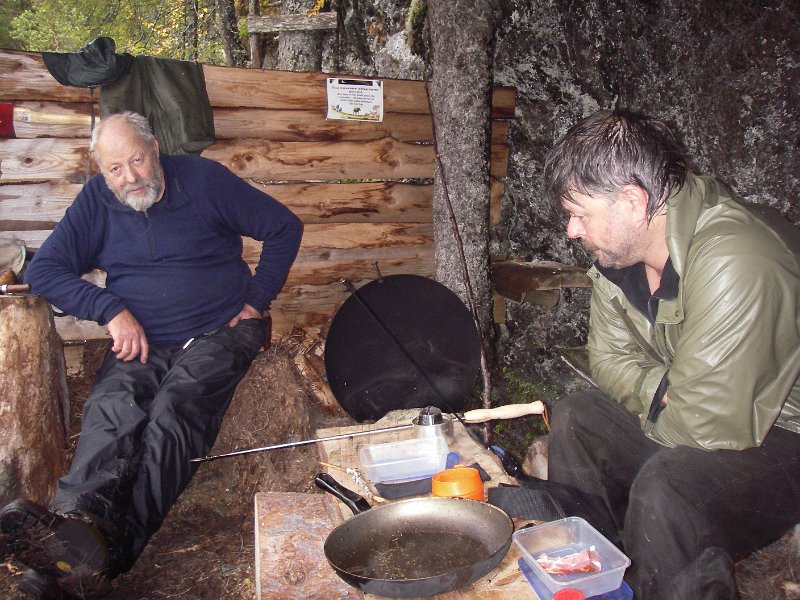IMGP1871.JPG - Her har vi kaffekok i gapahuken på Kattjønnmyra