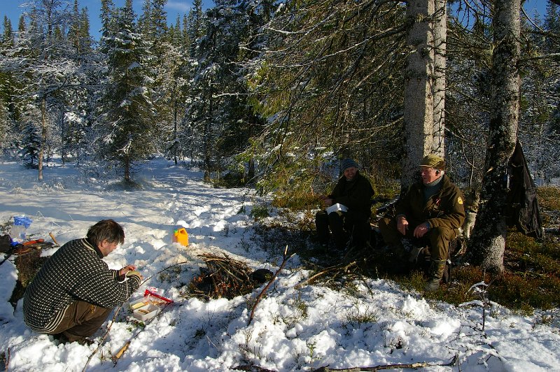 IMGP5618.JPG - Frode, Tor og Jostein. Frode har med Synnøve Findens Skinnfri Grillpølse