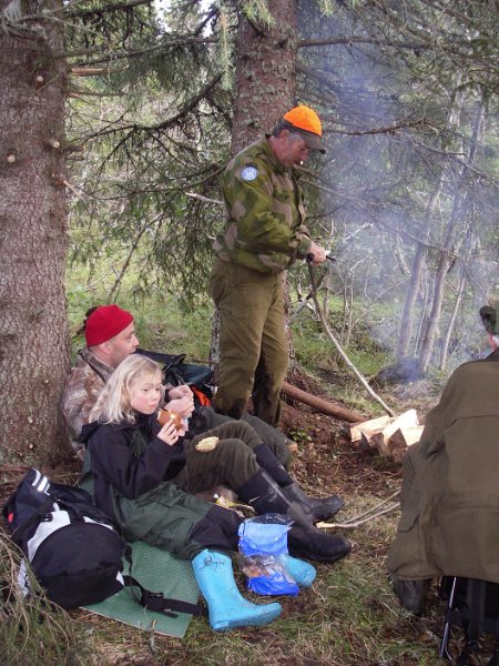 Imgp1905.jpg - Så ble det kaffekok ved Vennaelva