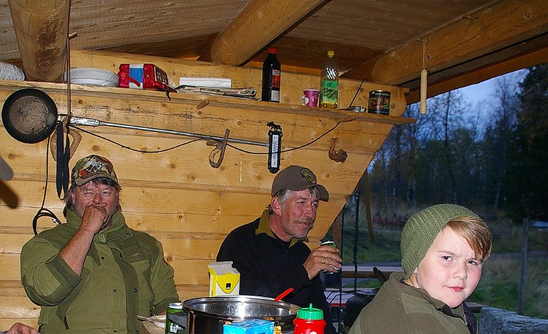 IMGP6732.JPG - Frode, Stei og Sverre ser ut til å vær ganske så fornøyd med tilværelsen