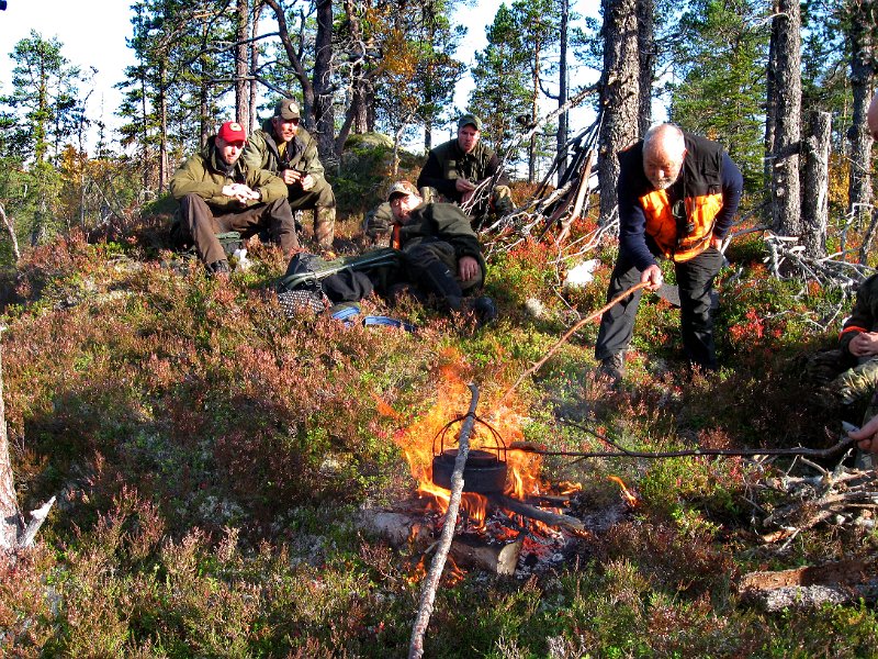 IMG_2934.JPG - Svartkjelen henger på kjerringa
